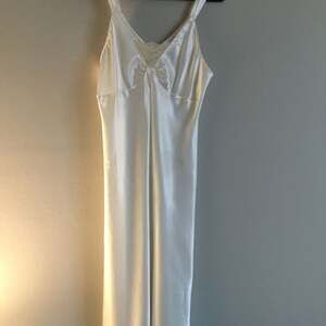 Vintage Oscar De La Renta White Satin Lace Full Slips Adjustable Straps L
